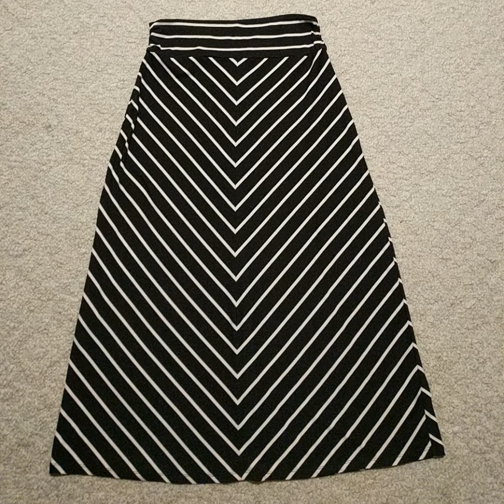 💞Faded Glory Maxi skirt